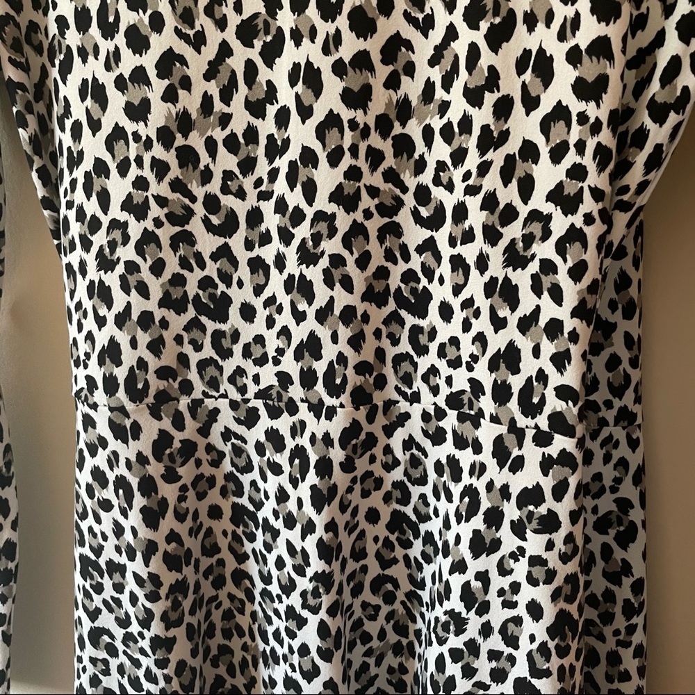 H&M Divided Black and White Leopard Print Wrap Dress - Picture 7 of 8